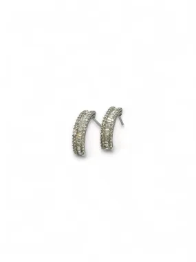 HALF LOOP NATURAL DIAMOND EARRINGS